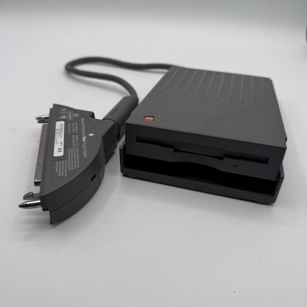 Apple Macintosh HDI-20 External 1.4MB Floppy Disk Drive w/PowerBook Duo Adapter